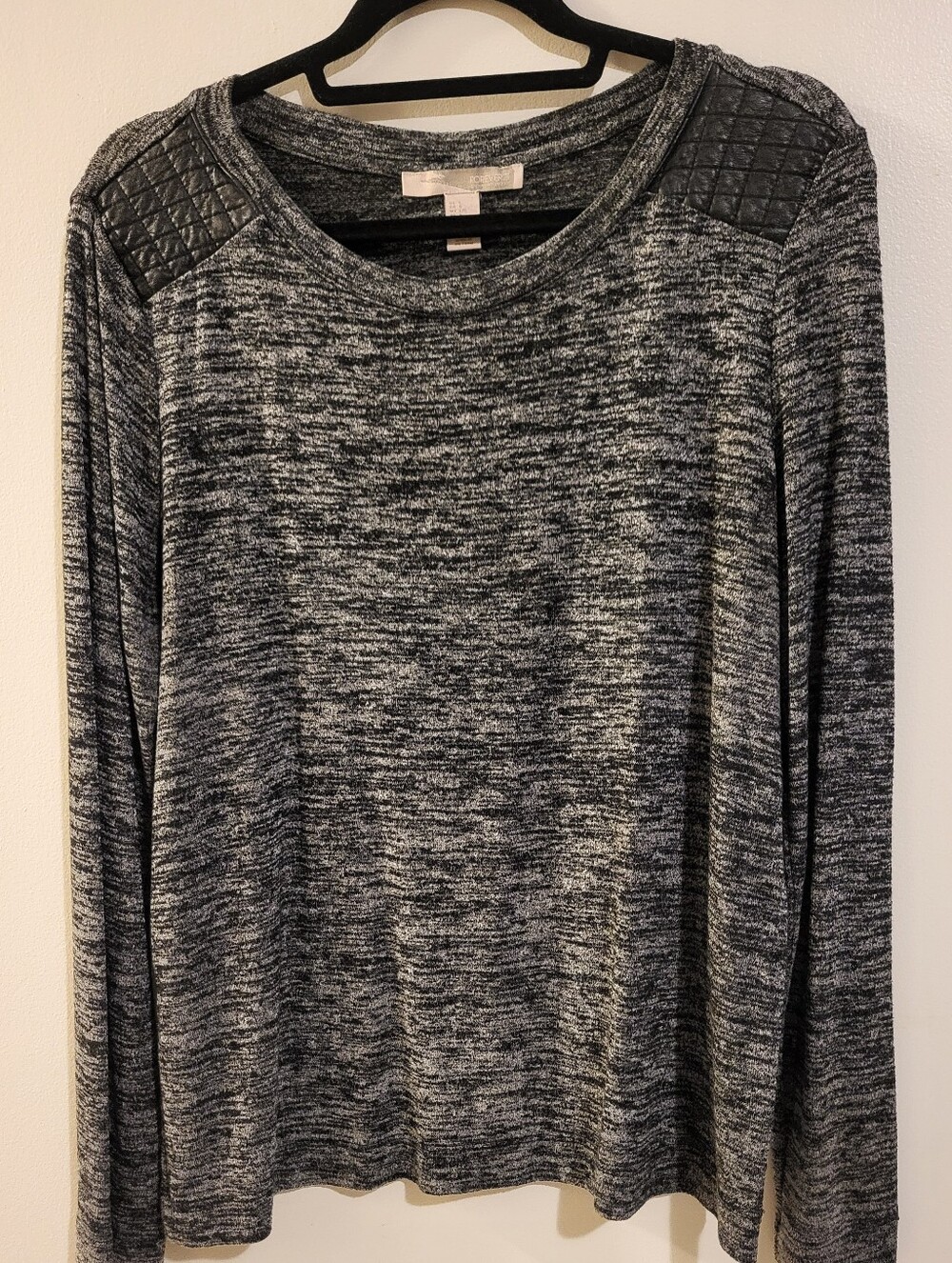 Forever 21 Black and Gray Heather Knit Top